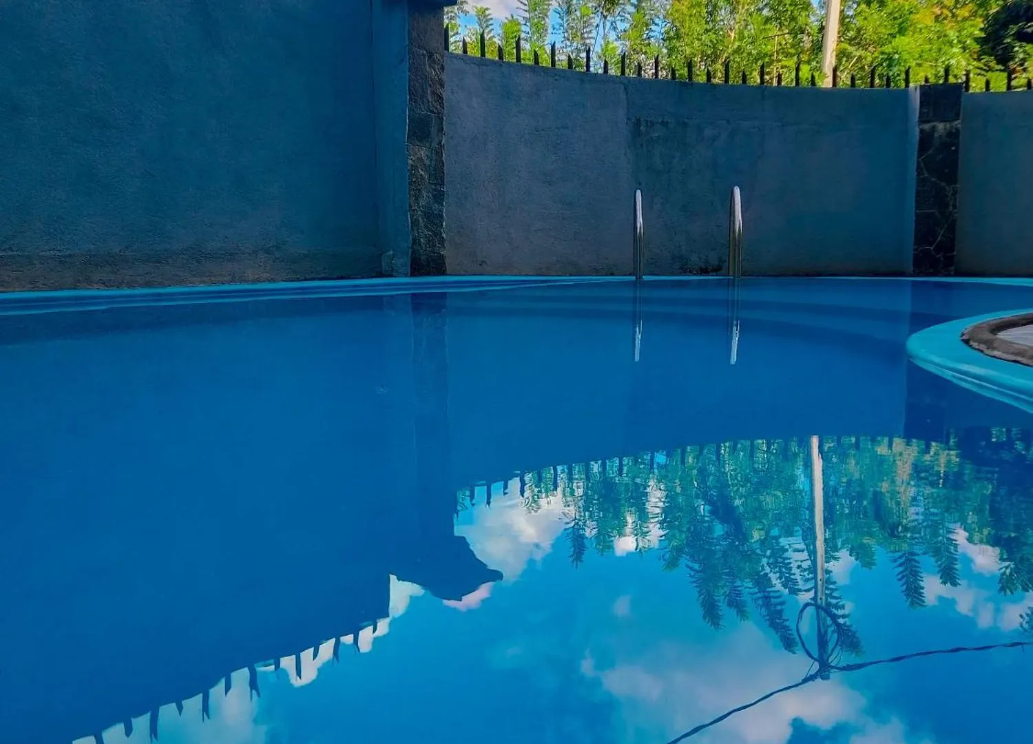 Aura Residence Katugastota Homestay