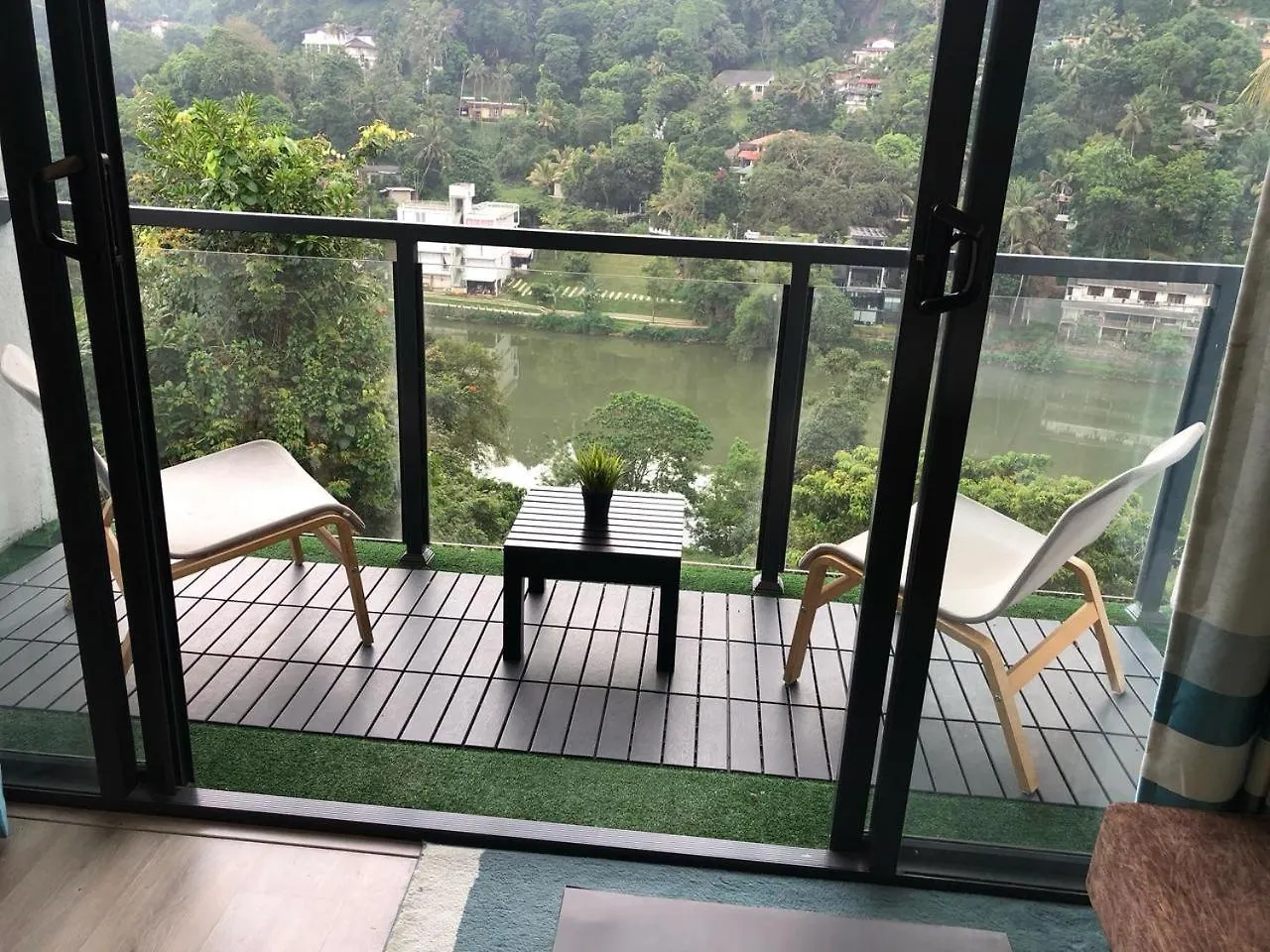 Aura Residence Katugastota Homestay